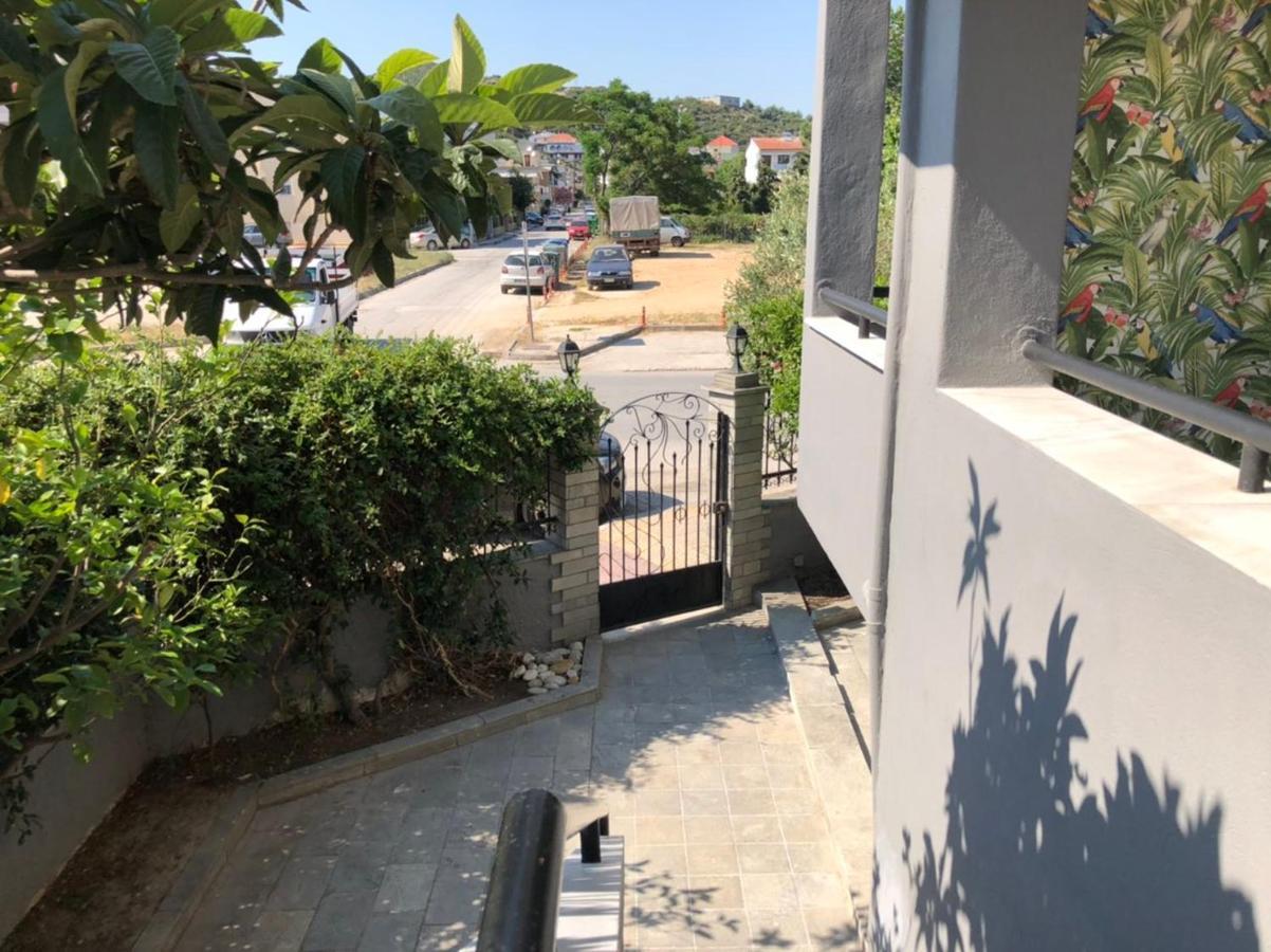 Néa Péramos Glykanisos Suites מראה חיצוני תמונה