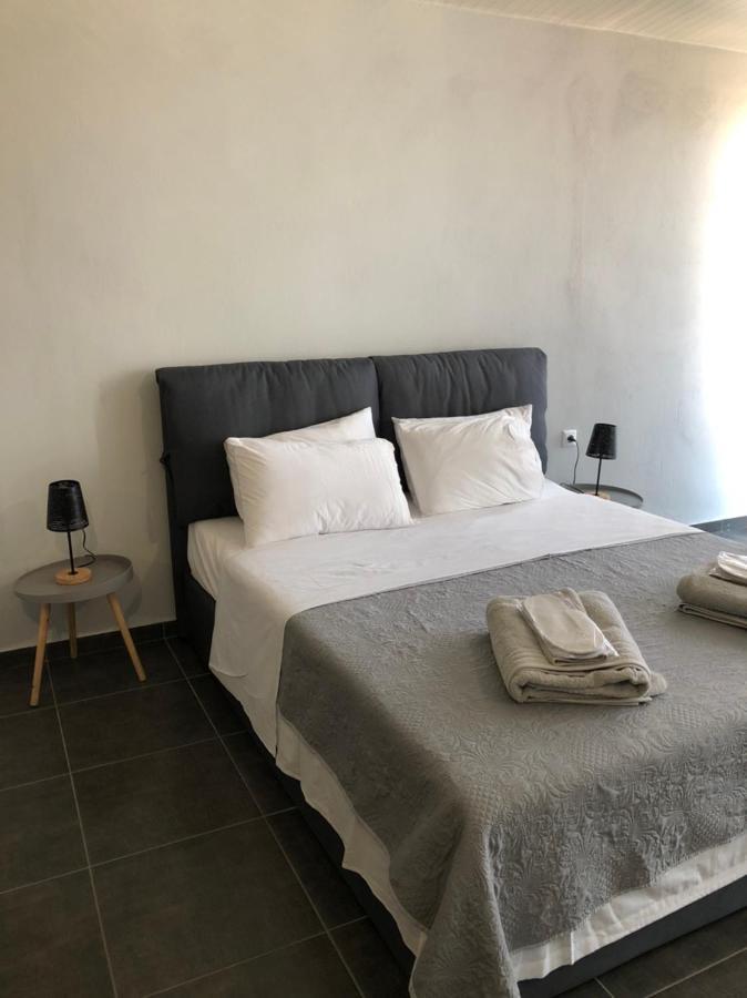 Néa Péramos Glykanisos Suites מראה חיצוני תמונה