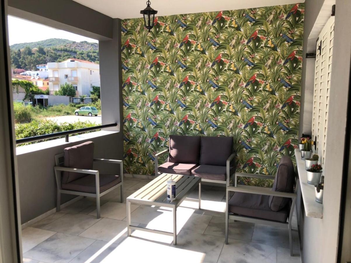 Néa Péramos Glykanisos Suites מראה חיצוני תמונה